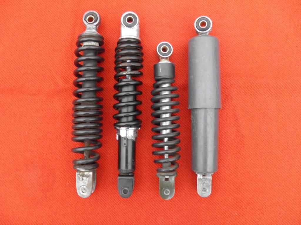 Goede sportveringen en originele vering voor Honda Wallaroo., Enlèvement ou Envoi, Utilisé, Autres types, Honda wallaroo