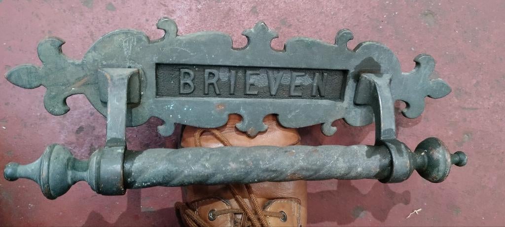 Poignée de porte ancienne avec fente pour lettres = 15 EUR, Enlèvement