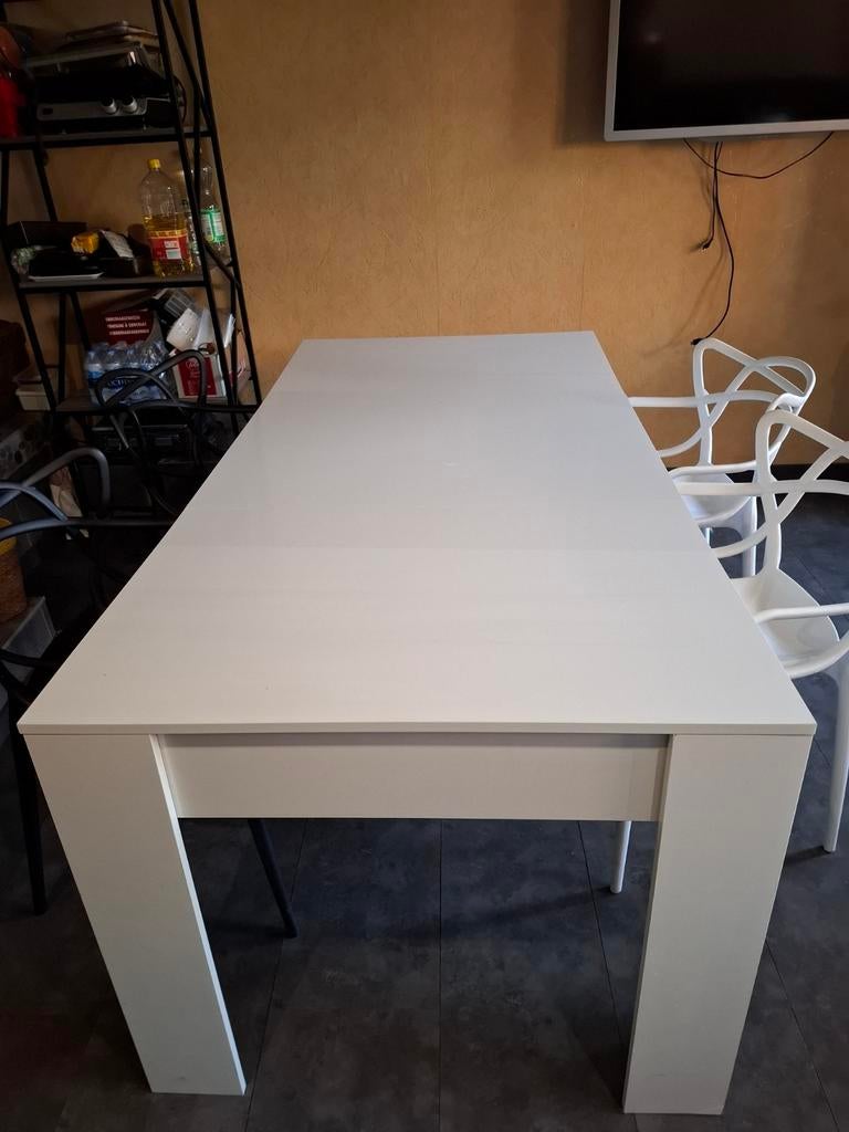 Tafel en 4 stoelen, Ophalen