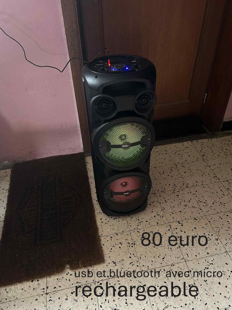 chaine hifi rechargeable avec micro 80 euro, TV, Hi-fi & Vidéo, Enlèvement, Neuf