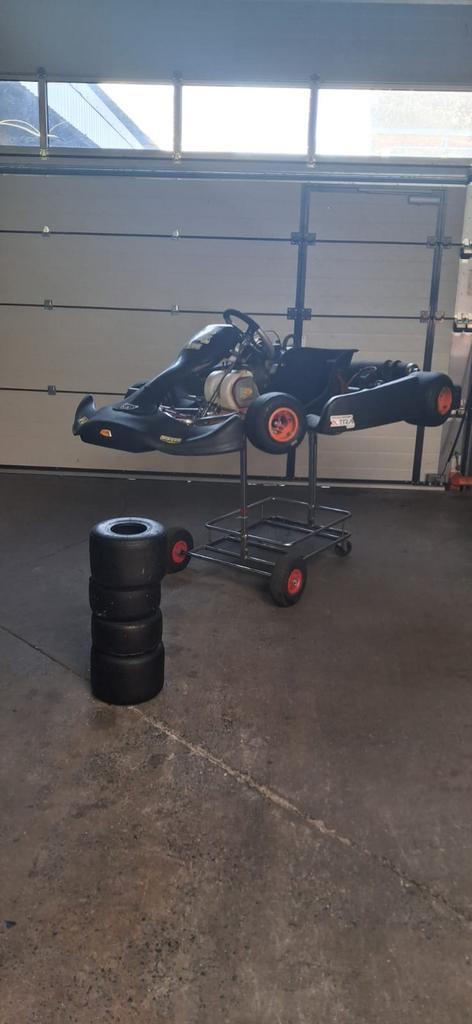 Kart parolin met briggs & stratton 4 takt, Ophalen, Gebruikt, Kart