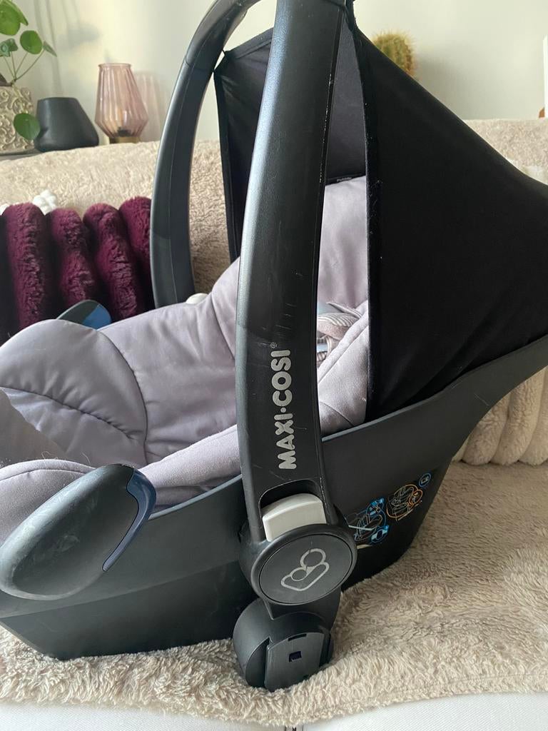Maxi-COSI pebble pro avec adaptateur pour poussette, Enfants & Bébés, Sièges auto, Enlèvement, Comme neuf, Maxi-Cosi