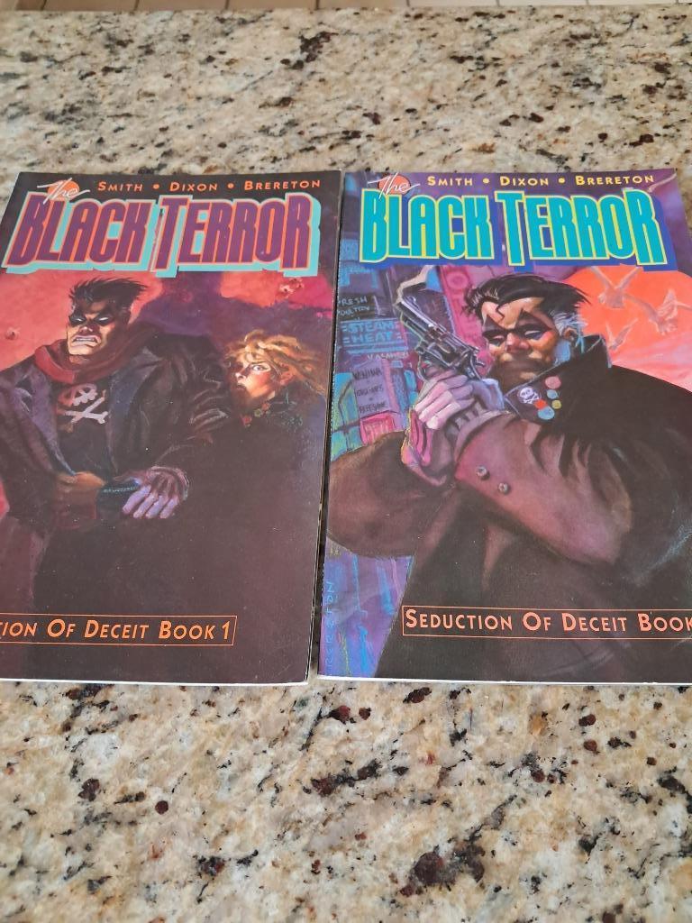 Comics : Black Terror., Gelezen, Amerika, Ophalen of Verzenden, Meerdere comics
