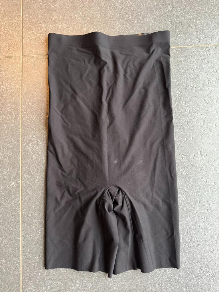 HEMA medium M corrigerende biker extra hoge taille zwart, Hema, Ophalen of Verzenden, Zwart, Broekje of Short