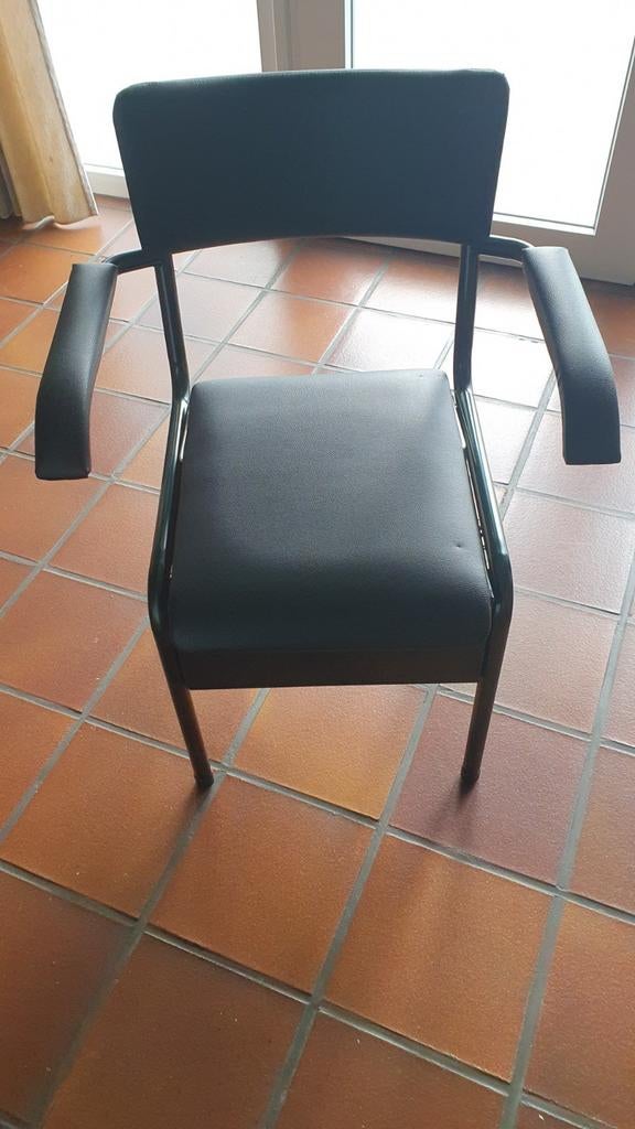 3570 Alken. Toiletstoel., Ophalen, Zo goed als nieuw