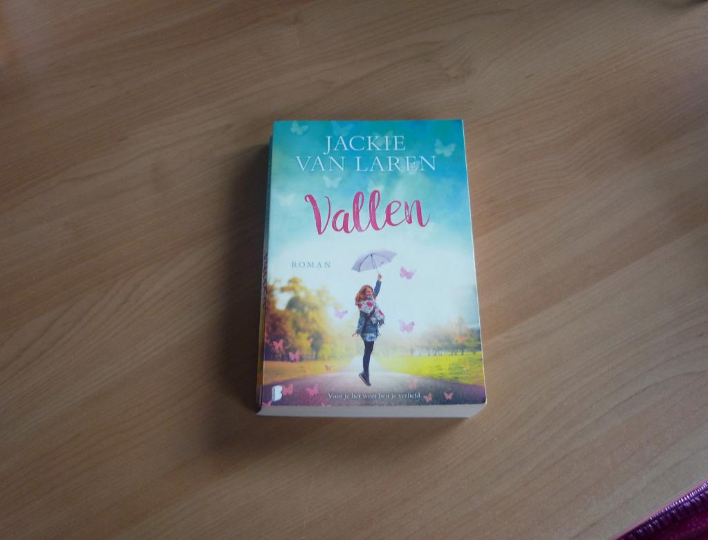 Boek Vallen van Jackie van Laren, Boeken, Romans, Ophalen of Verzenden