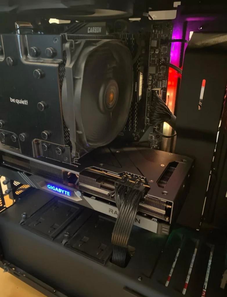 Gigabyte Radeon RX 7800 XT GAMING OC carte graphique, AMD, GDDR6, Comme neuf, Enlèvement