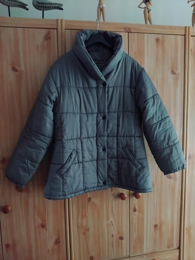 Veste matelassée   Dame   Gris clair  Taille 42, Vêtements | Femmes, Taille 42/44 (L), Gris, Enlèvement ou Envoi, Sans marque