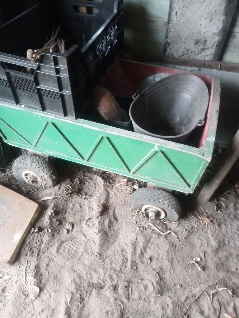 4 wielwagen voor aan speelgoed tractor hun goede staat enkel, Ophalen of Verzenden