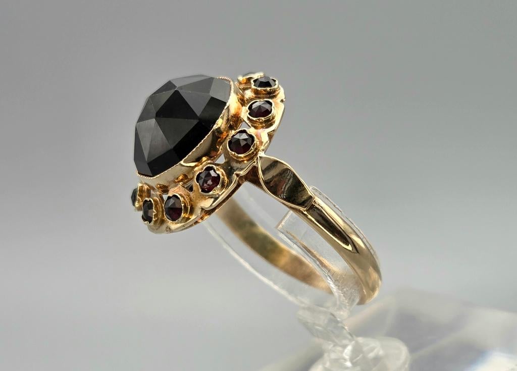 Bague ancienne en or avec grenat. 2025/828, Bijoux, Sacs & Beauté, Envoi, Or, Bague, Avec pierre précieuse