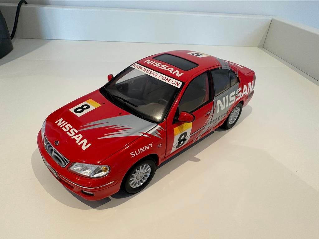 Nissan Sunny 2002 1:18 Paudi, Ophalen of Verzenden, Zo goed als nieuw, Auto, Overige merken