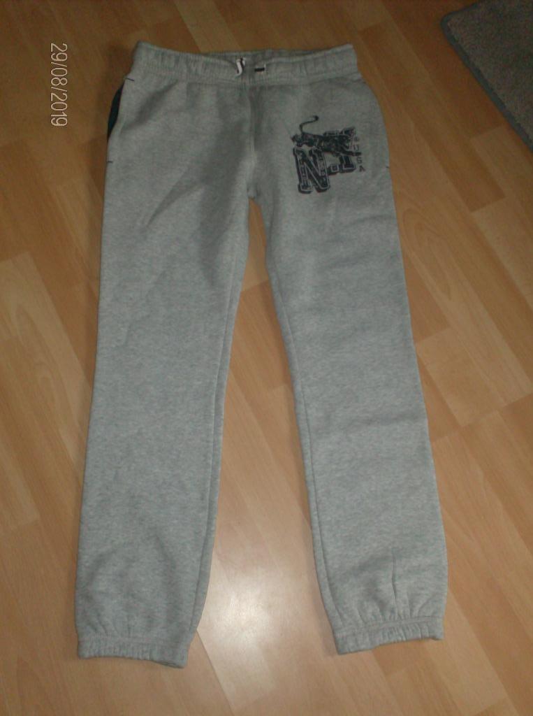 Trainingsbroek grijs merk c&a – maat 164 - nieuw, Kinderen en Baby's, Kinderkleding | Maat 164, Broek, C&A, Nieuw, Ophalen of Verzenden