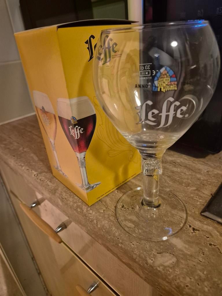 Leffe glas in doos, Enlèvement ou Envoi, Leffe