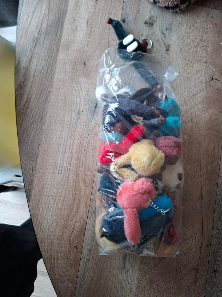 Kipling 25 aapjes, Verzamelen, Poppetjes en Figuurtjes, Verzenden, Zo goed als nieuw