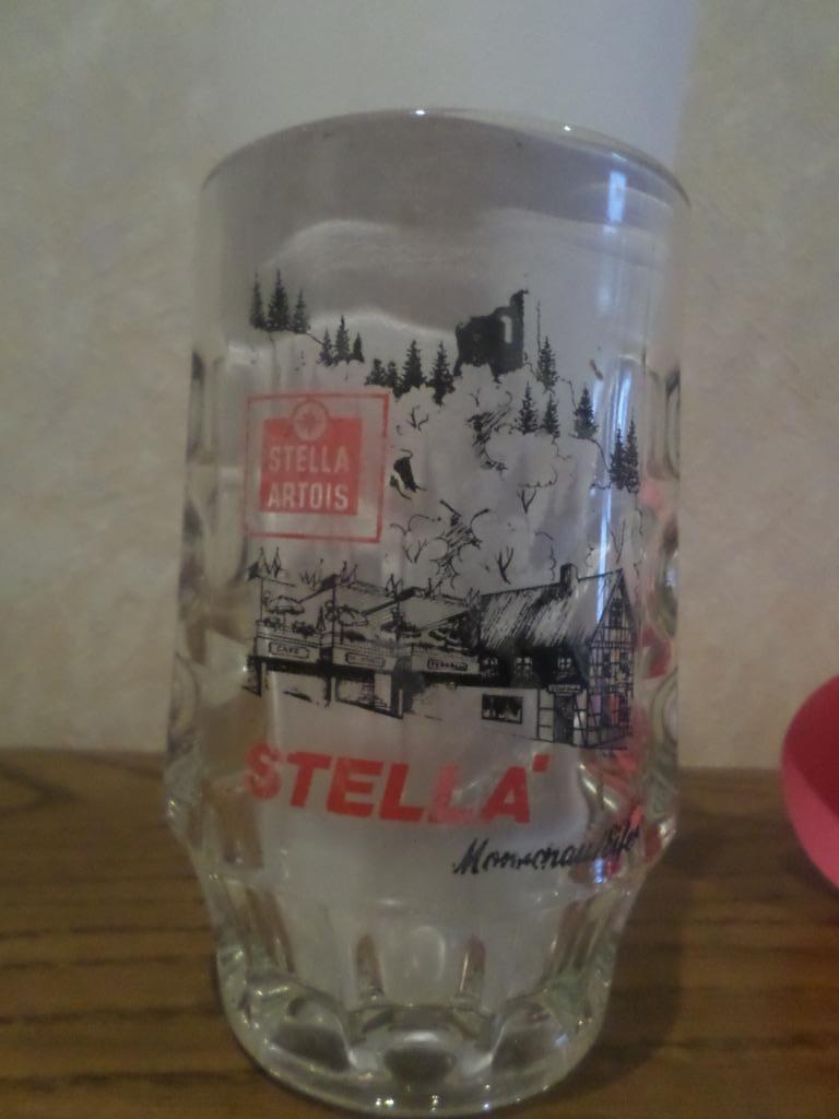 bierglas pul Stella Artois, Ophalen of Verzenden, Zo goed als nieuw, Bierglas