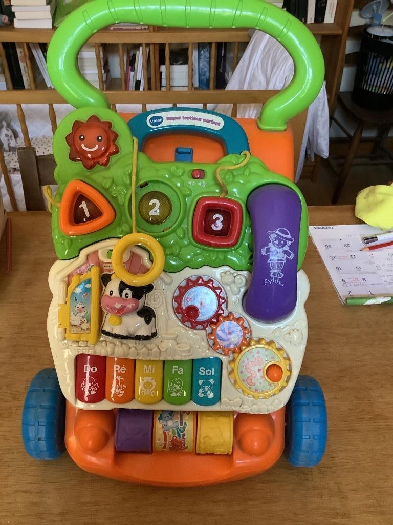 Super trotteur parlant -VTech, Enlèvement