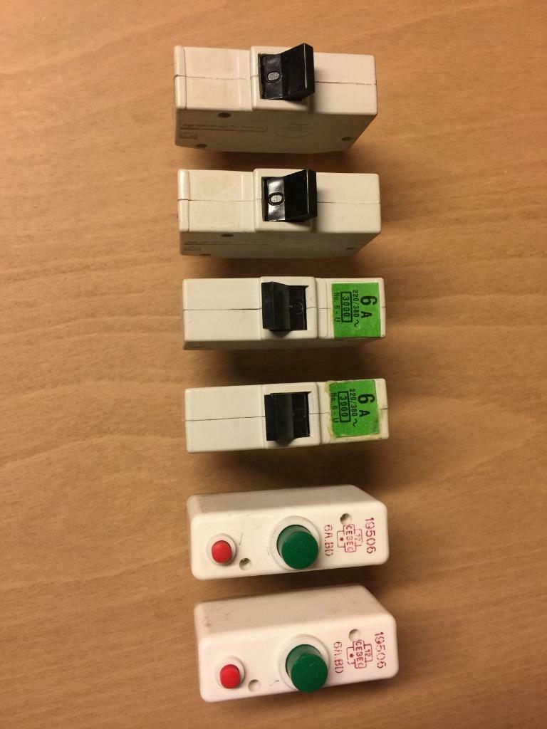 Lot de disjoncteurs, Doe-het-zelf en Bouw, Overige Doe-Het-Zelf en Bouw, Gebruikt, Ophalen of Verzenden