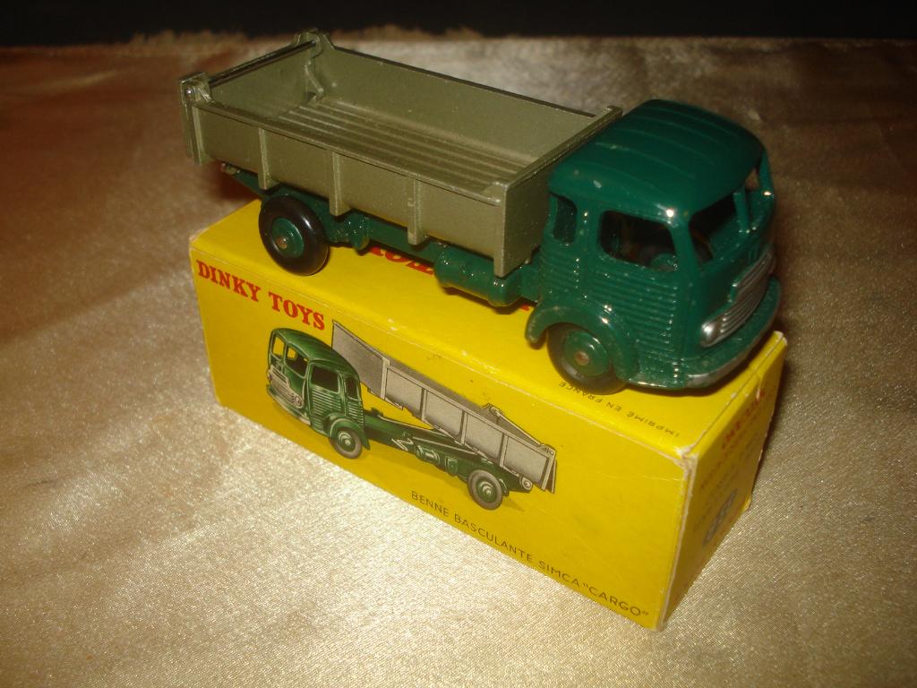 DINKY TOYS Ancien Simca Benne Basculante en Boîte Originale, Enlèvement ou Envoi, Comme neuf, Bus ou Camion, Dinky Toys