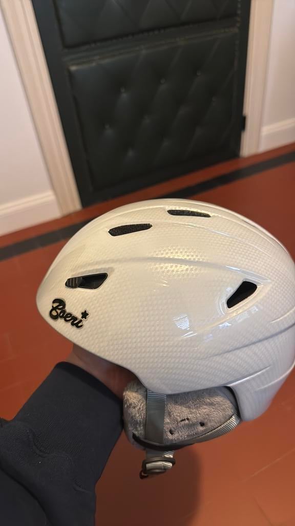 Ski helm, Ophalen