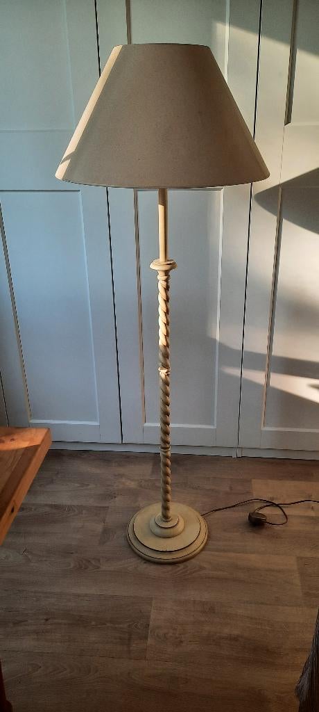 Klassieke staande lamp, Ophalen, 100 tot 150 cm, Zo goed als nieuw, Stof