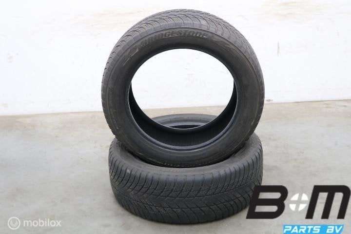 2 x 2255518 102V Bridgestone Blizzak LM001 met 4mm 225 55 18, Auto-onderdelen, Banden en Velgen, 18 inch, Gebruikt, 255 mm, Winterbanden