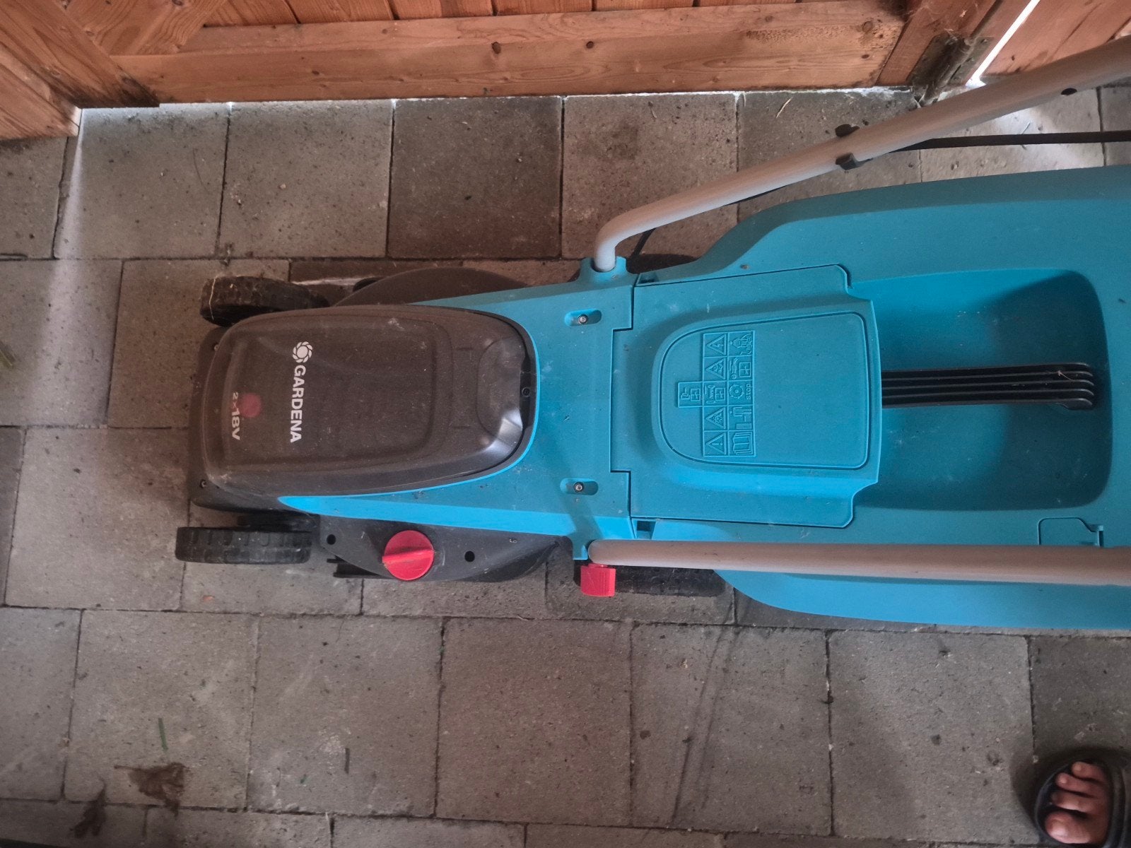 Te koop: Gardena accu grasmaaier 218V (zonder accu’s), Ophalen