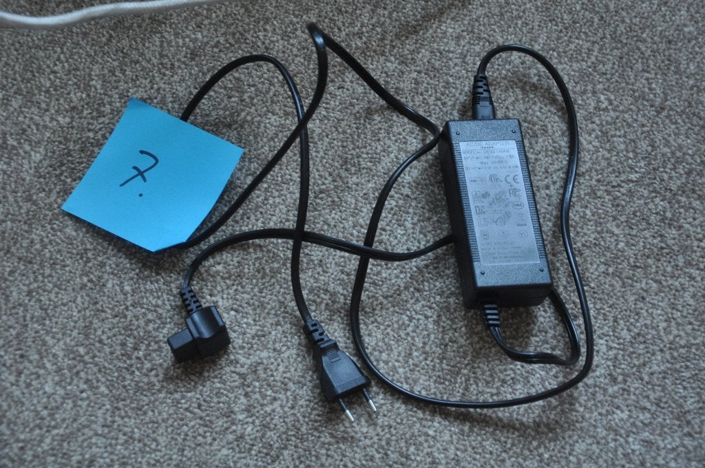 AC/DC adaptor voor autokoelkasten, Telecommunicatie, Ophalen of Verzenden, Zo goed als nieuw