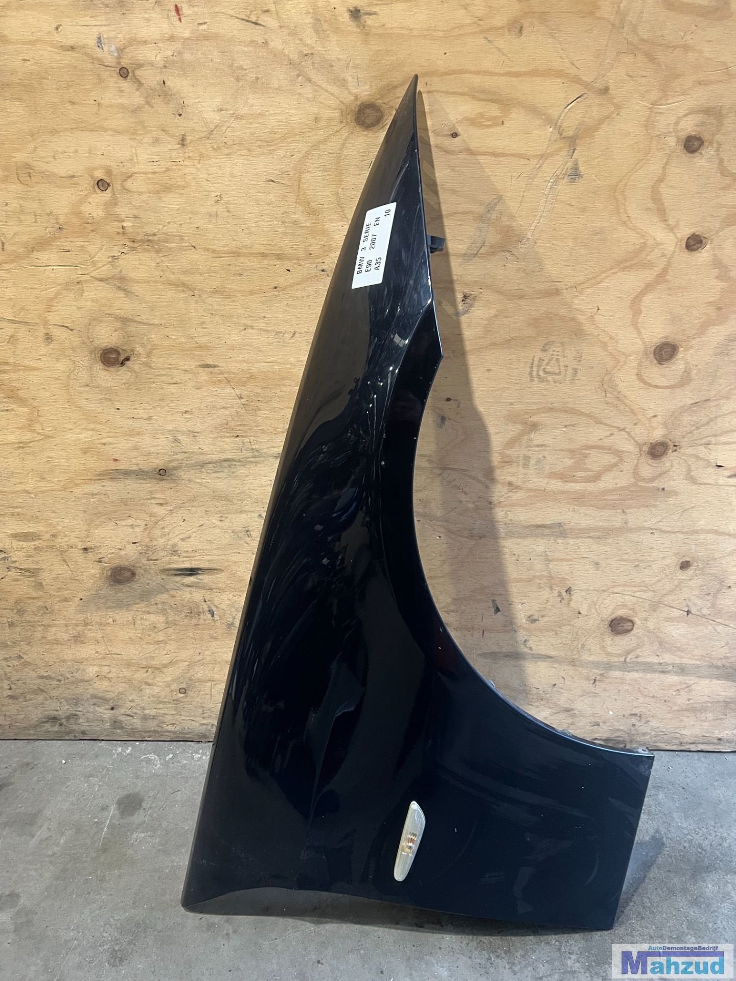 BMW 3 SERIE E90 Zwart A35 Rechts voorscherm 2004-2011, Auto-onderdelen, Carrosserie, Petuelring 130
80788  Munich, DE, Gebruikt
