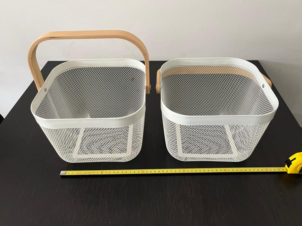 2 mandjes, Huis en Inrichting, Woonaccessoires | Schalen en Manden, Ophalen, Gebruikt