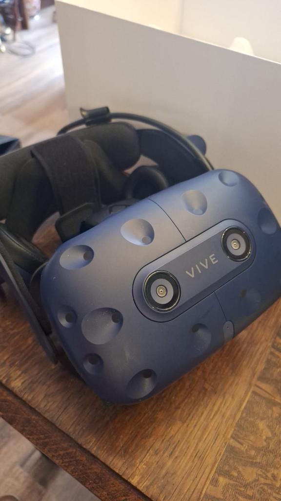 HTC Vive Pro Headset, Enlèvement ou Envoi, Utilisé, Lunettes VR, PC