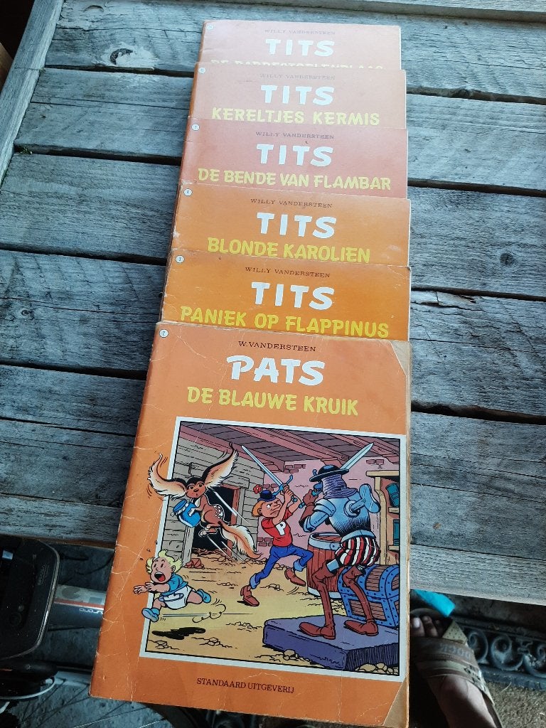 Strips Pats en Tits, Boeken, Stripverhalen, Meerdere stripboeken, Ophalen of Verzenden, Gelezen