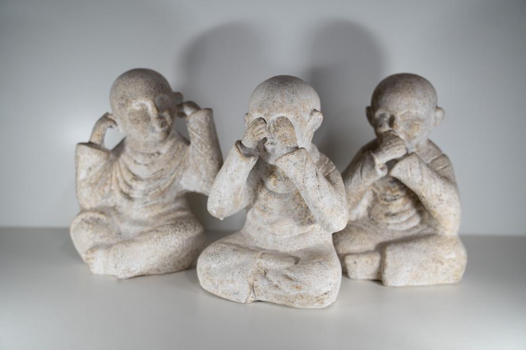 set monniken in terre cuite - horen zien en zwijgen, Verzamelen, Beelden en Beeldjes, Nieuw, Mens, Verzenden