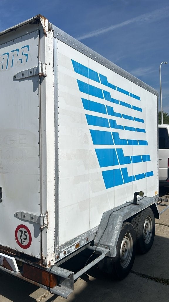 Gesloten aanhangwagen, Enlèvement, Utilisé