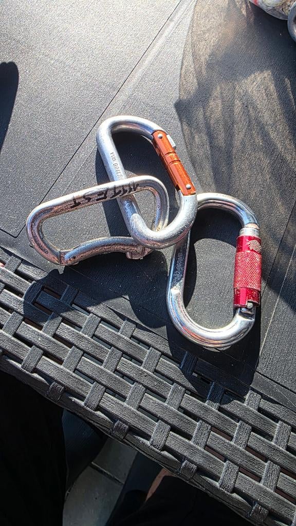 Petzl, Enlèvement