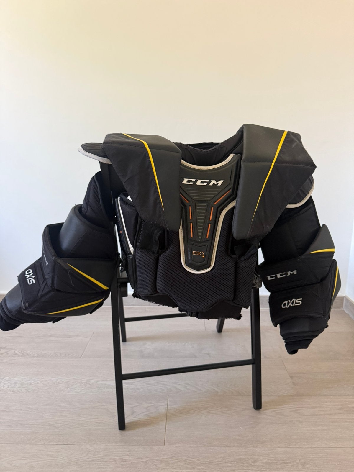 Goalie pads senior L ccm axis pro, Ophalen of Verzenden, Gebruikt, Bescherming
