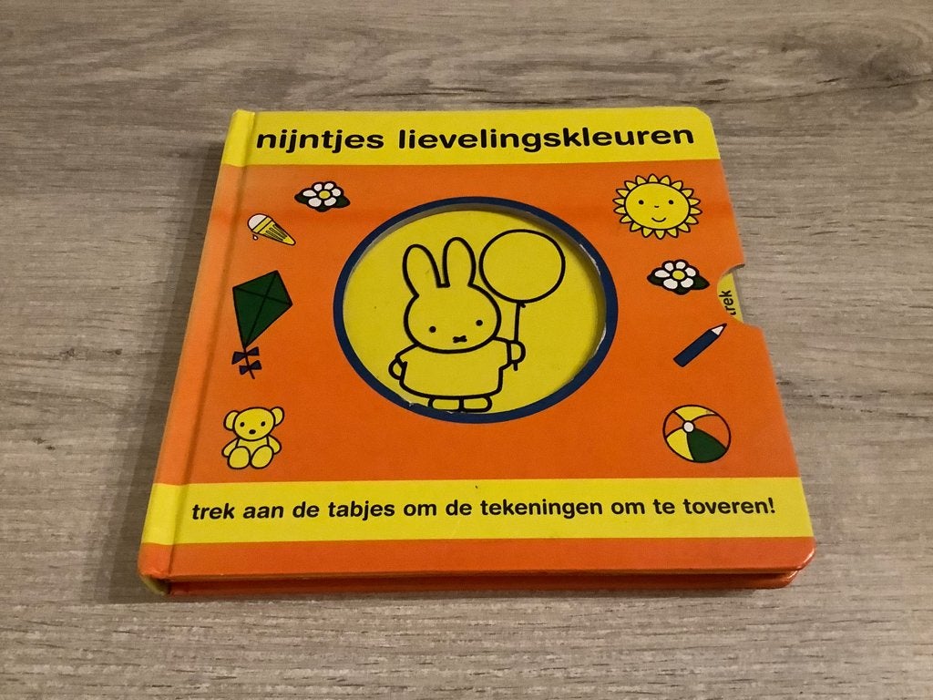 Nijntjes lievelingskleuren activiteiten boek (2005), Ophalen of Verzenden, Gebruikt, Puzzelen