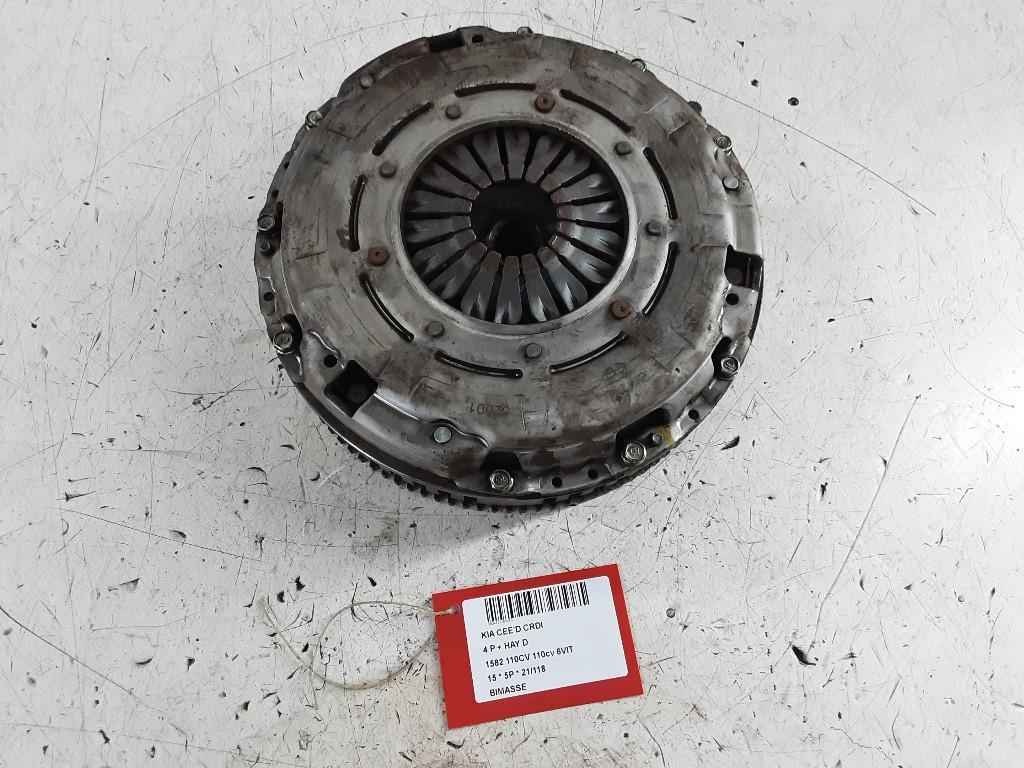 VOLANT MOTEUR BI-MASSE Kia Cee'd (JDB5) (YJJX), Kia, Mevr. I. Hauben, Utilisé, Rue de l'Espoir 34 34
4030  GRIVEGNÉE, BE