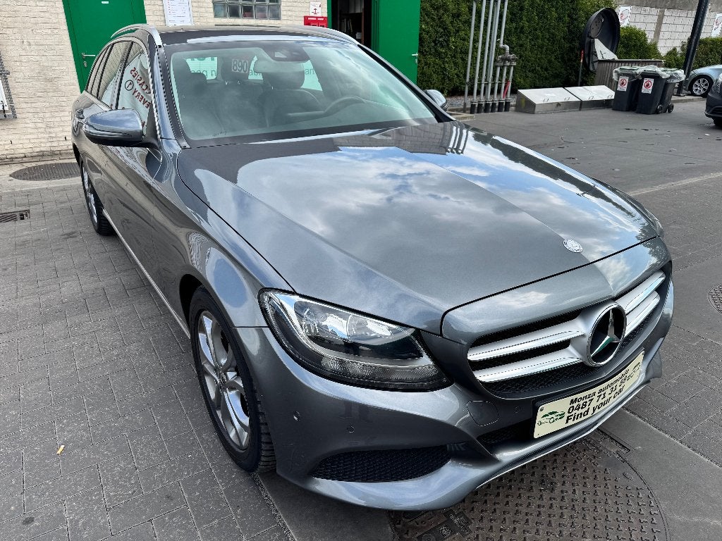 MERCEDES 220 125 KW AUTOMAT, Auto's, Mercedes-Benz, Automaat, Dealer onderhouden, Achterwielaandrijving, Euro 6