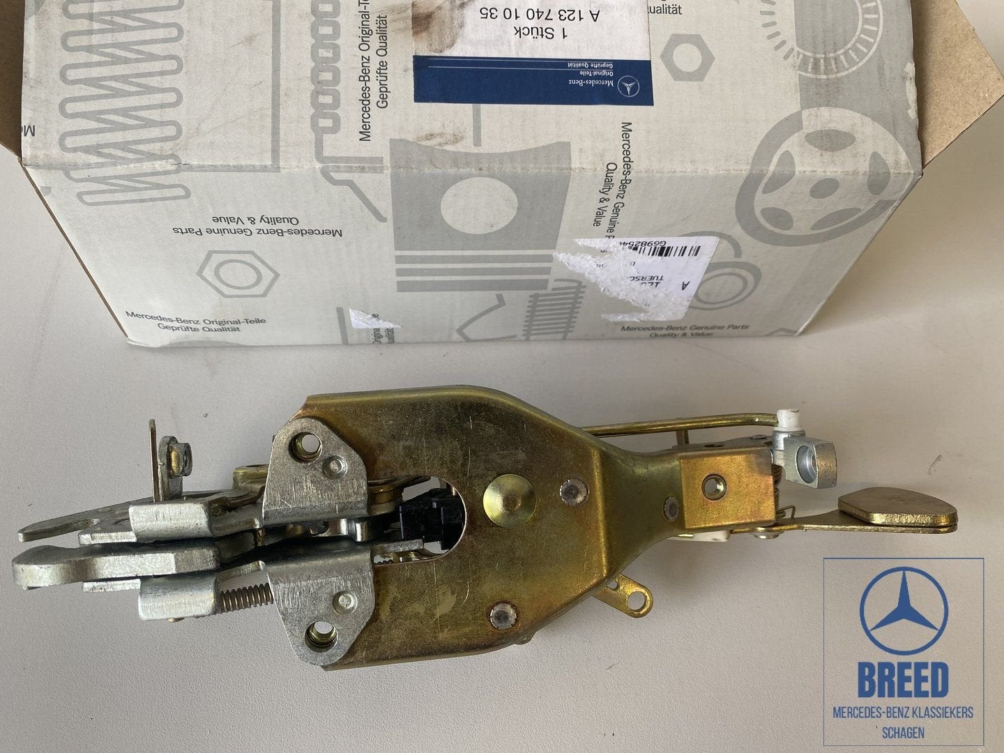 NOS slotmechaniek achterklep voor Mercedes-Benz W123 T-model, Autos : Pièces & Accessoires, Neuf, -, -, Enlèvement ou Envoi