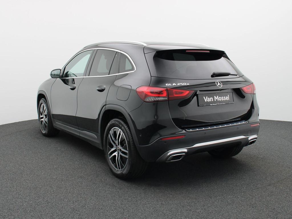 Mercedes-Benz GLA-klasse GLA 250 e PANO | LED | NAVI, Auto's, Mercedes-Benz, Stof, 4 cilinders, 16 kWh, Zwart