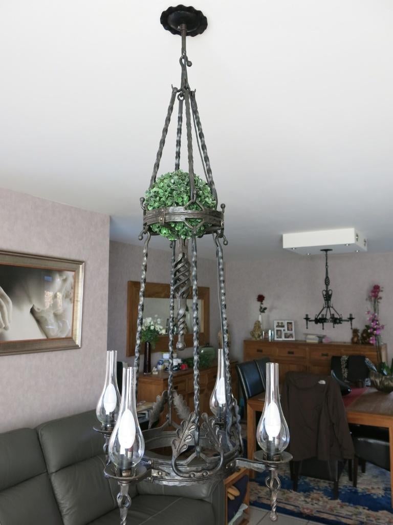 Luster Smeedwerk, Ophalen