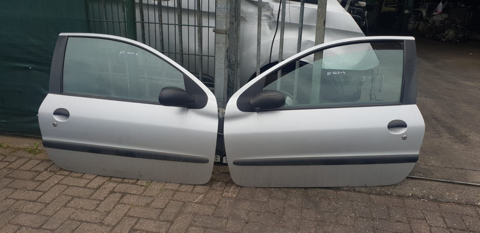 PEUGEOT 206+  PORTIEREN LINKS+RECHTS BJ 2007, Gebruikt, -, Deur, -
