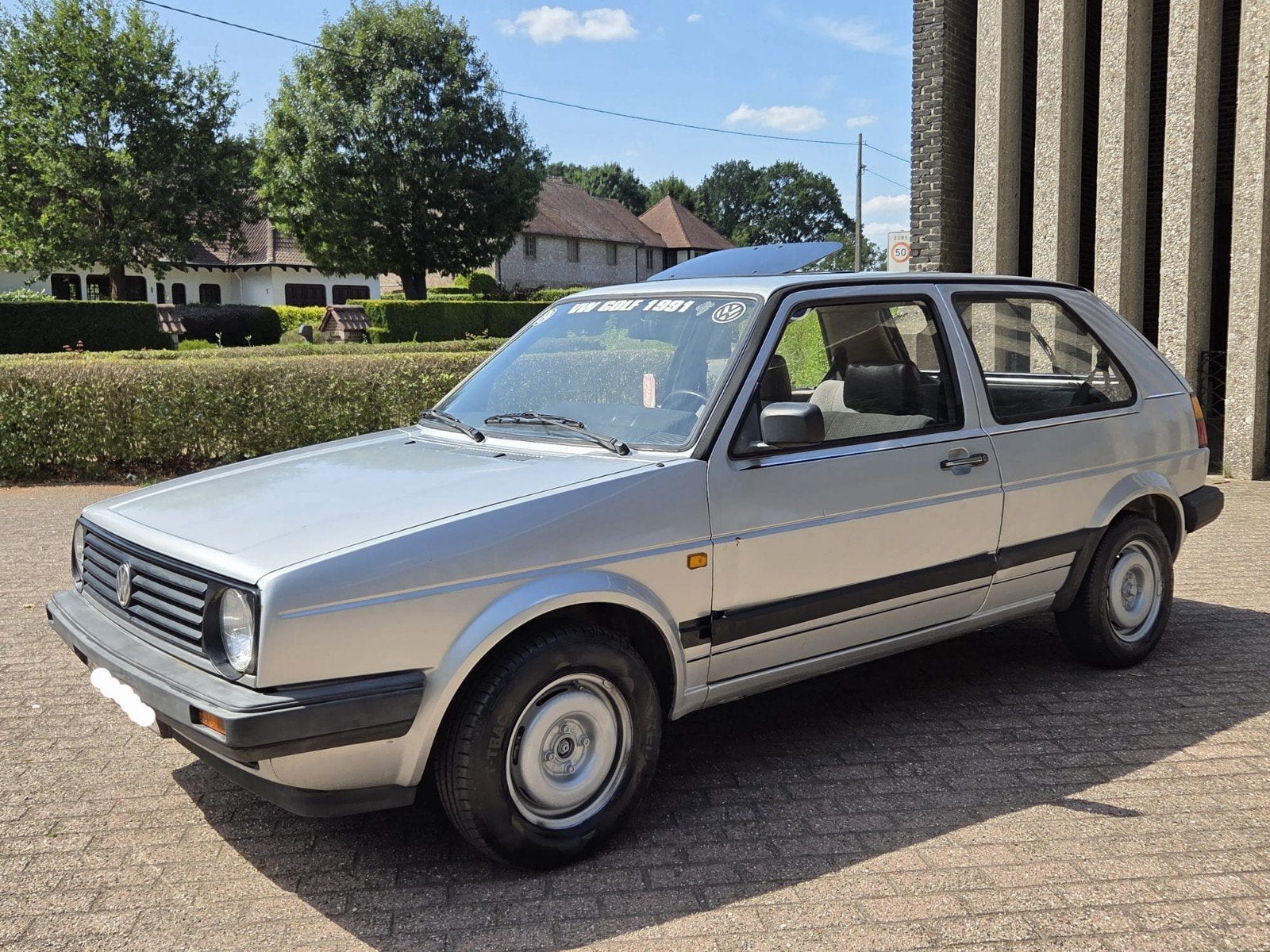 Volkswagen Golf Mk2 Oldtimer  
Bouwjaar: 1988
Kilometerstand, Volkswagen, Handgeschakeld, Grijs, Particulier