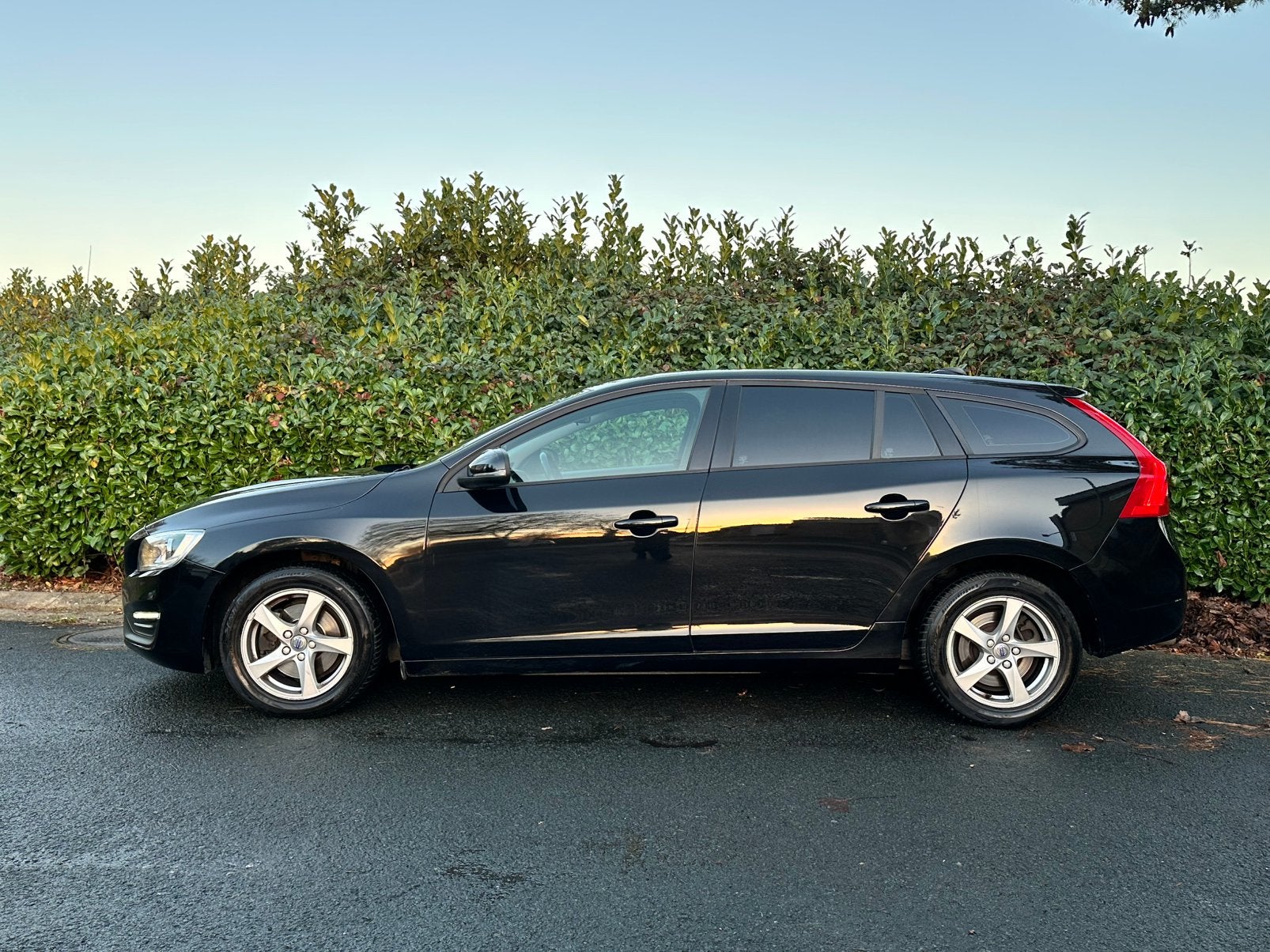 Volvo V60 Break 2.0 Diesel 2016 Euro 6b Airco 145.000 km GPS, Auto's, Volvo, Voorwielaandrijving, Stof, 4 cilinders, https://public.car-pass.be/vhr/a69ea2a4-2632-44b4-8d1c-c31fbb377242