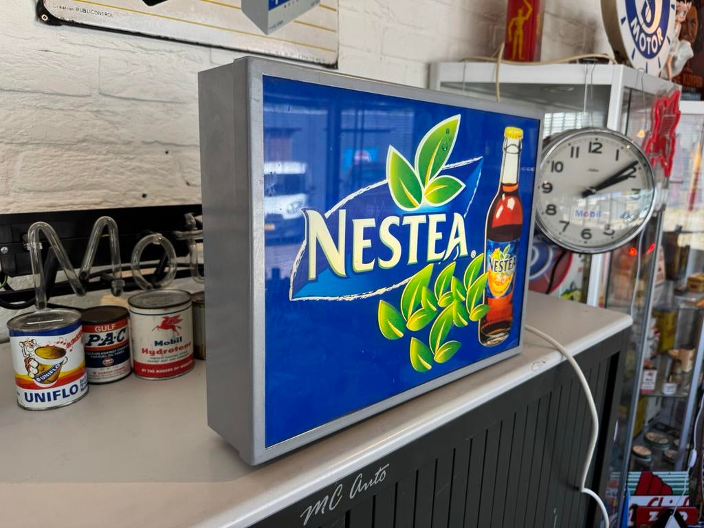 Nestea Ice Tea oude reclame lichtbak, Ophalen of Verzenden, Gebruikt, Lichtbak of (neon) lamp
