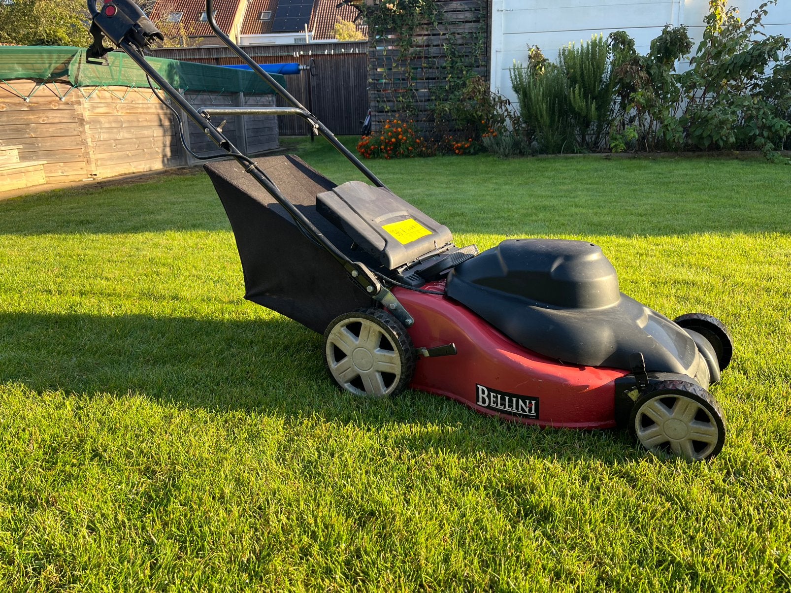 Elektrische grasmaaier 50cm, Tuin en Terras, Ophalen, Cirkelmaaier, Elektrische grasmaaier, Zo goed als nieuw