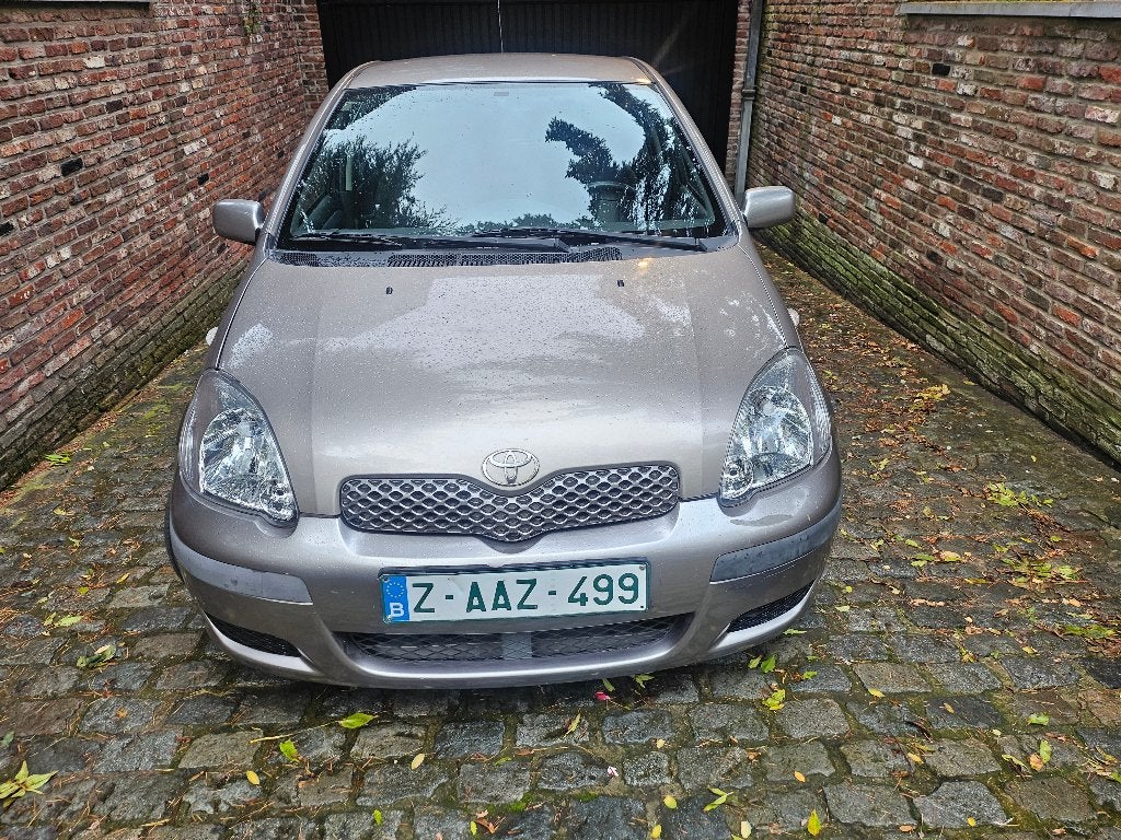 toyota yaris, Argent ou Gris, Entreprise, Boîte manuelle, 1300 cm³