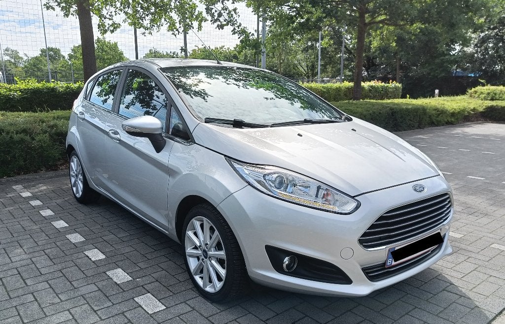Ford Fiesta 1.5 TDCI Titanium - Euro 6b, Autos, Ford, Argent ou Gris, Achat, Euro 6, Boîte manuelle