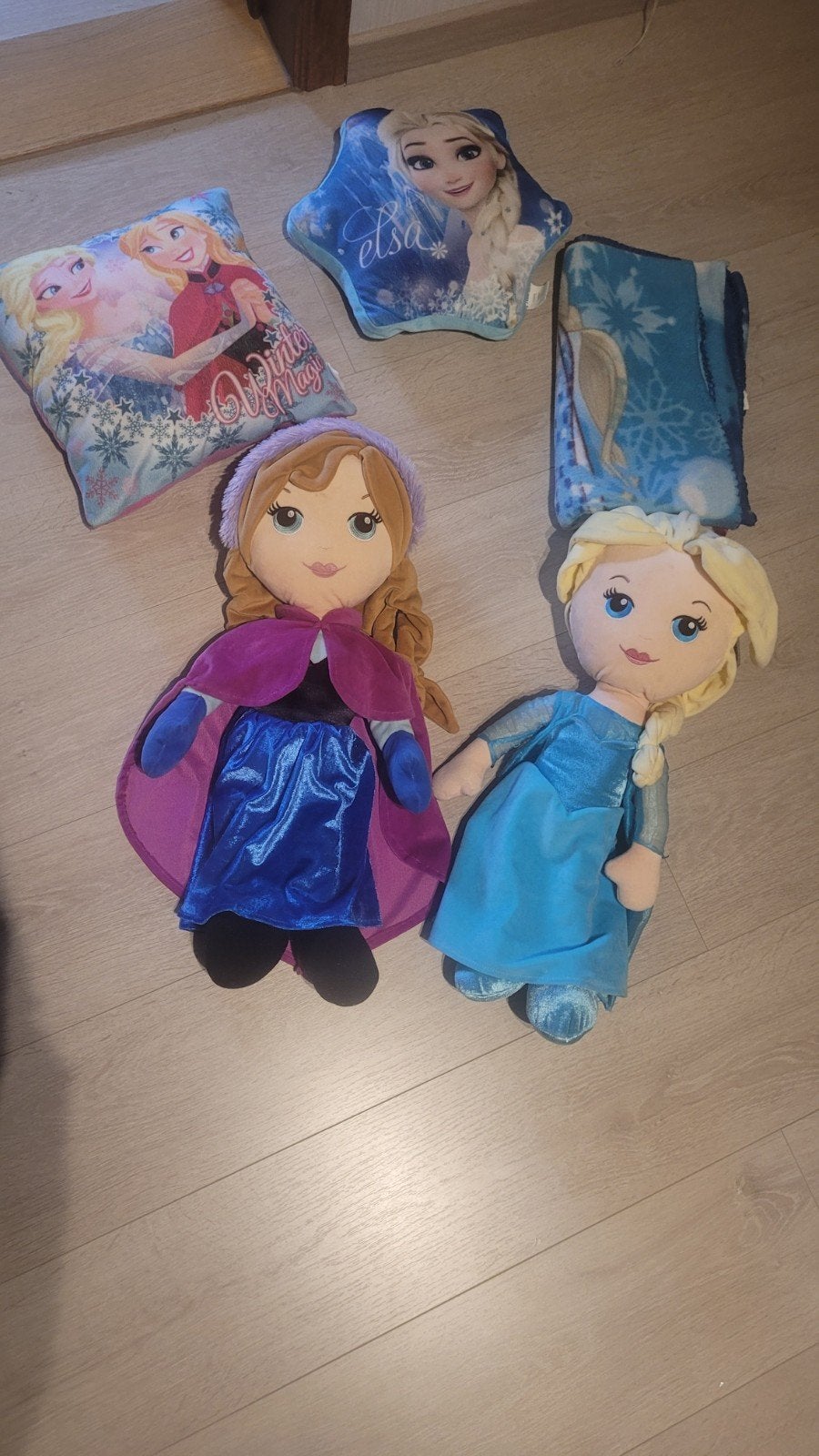 Frozen Anna en Elza disney, Ophalen