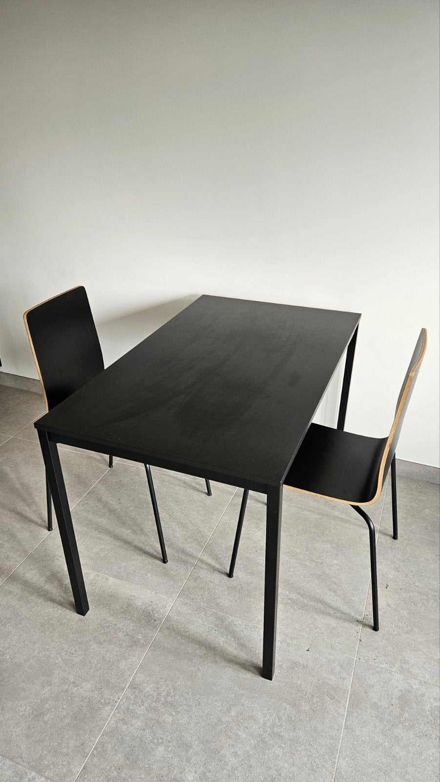 2 eetkamerstoelen (zonder tafel), Ophalen